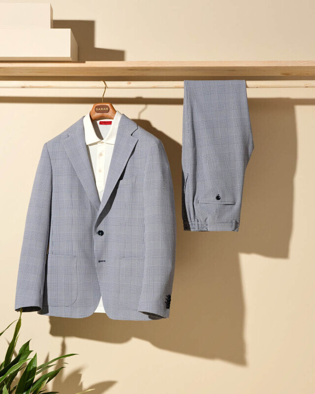 Mata Ceket, Beyaz Tişört, Siduri Pantolon Kombini