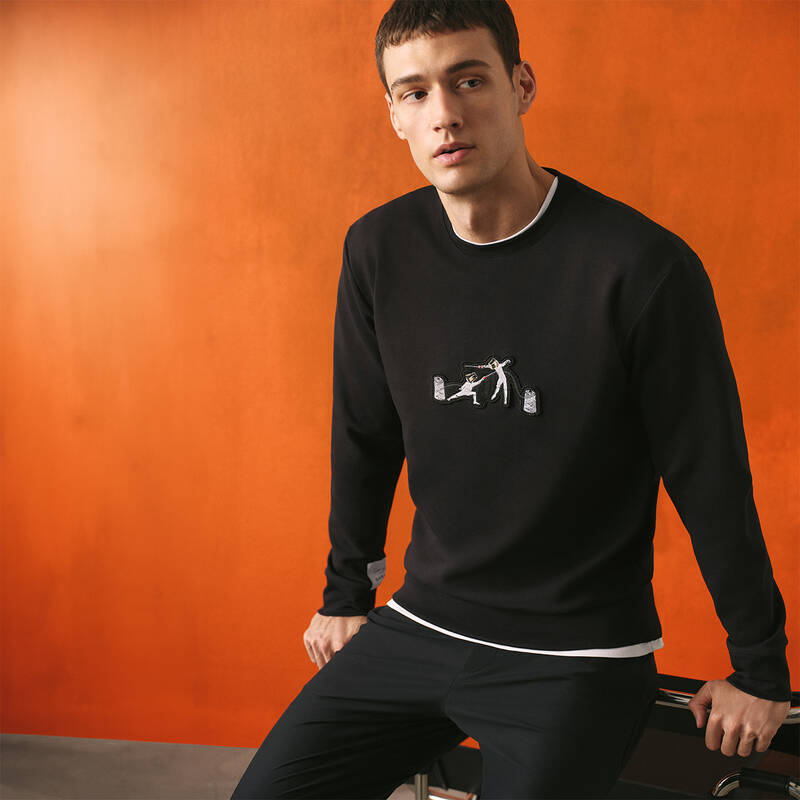 O Yaka Eskrim Tasarım Siyah Sweatshirt - 1