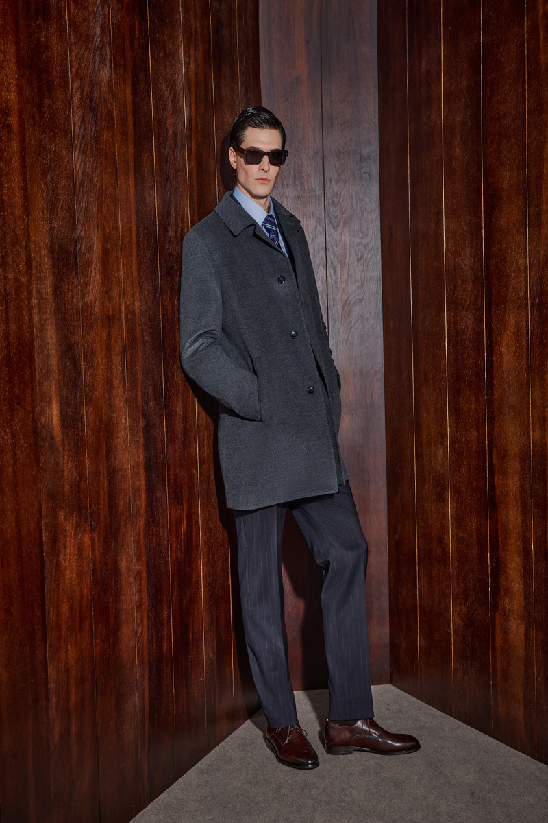 Howard Gri Yün Kaban - 1