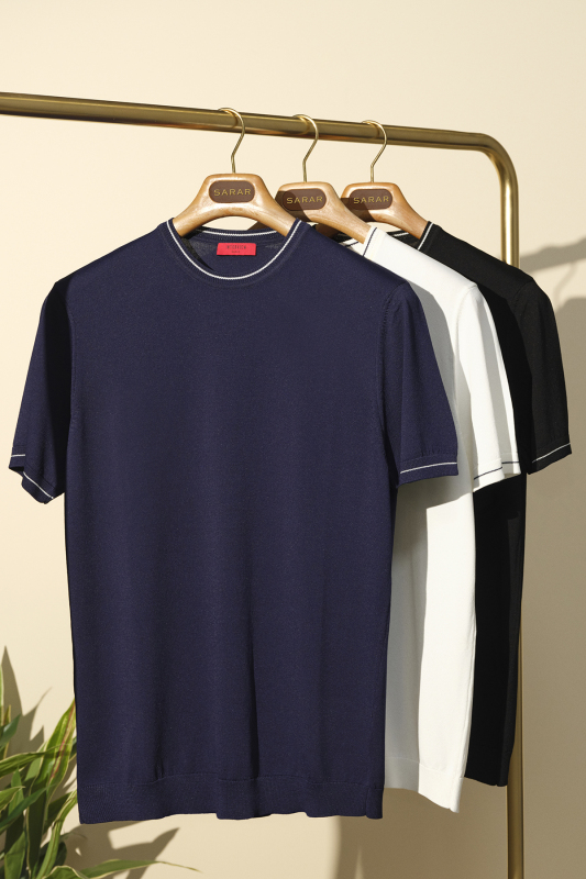 Bisiklet Yaka Desenli Siyah Triko Tişört 