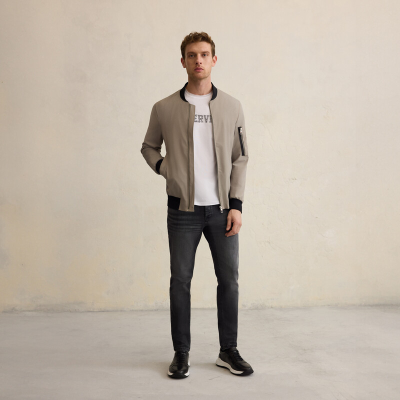 Bisiklet Yaka Baskılı Beyaz Tişört 