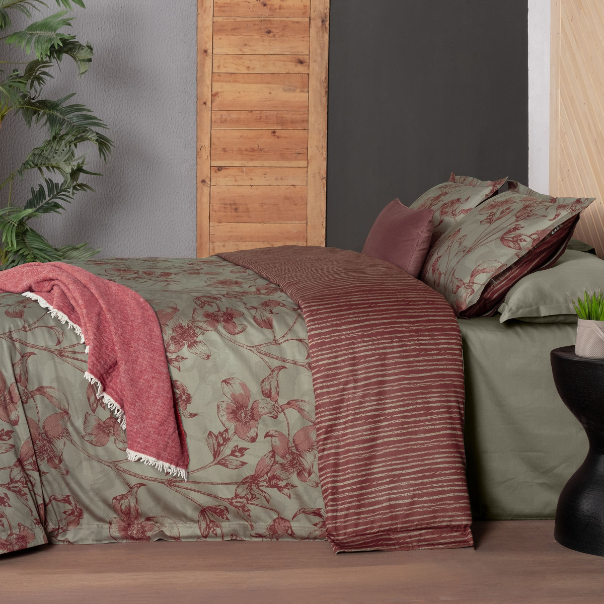 Kristen Saten King Size Nevresim Takımı Bordo - 1