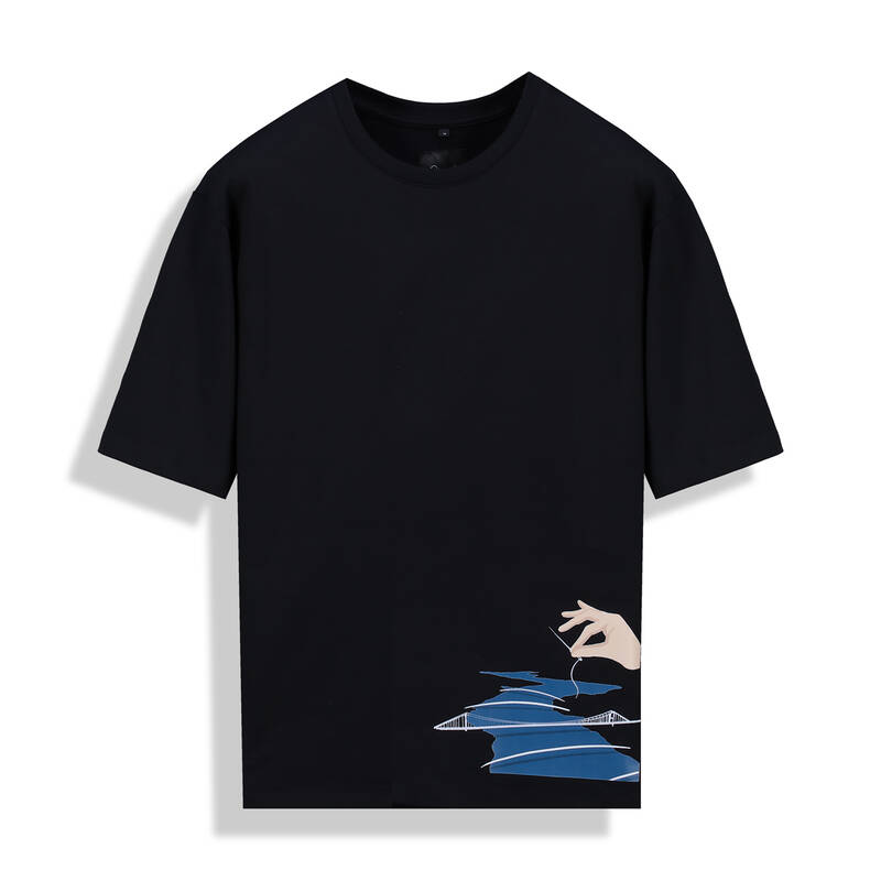 O Yaka Boğaz Tasarım Siyah Tişört - 2