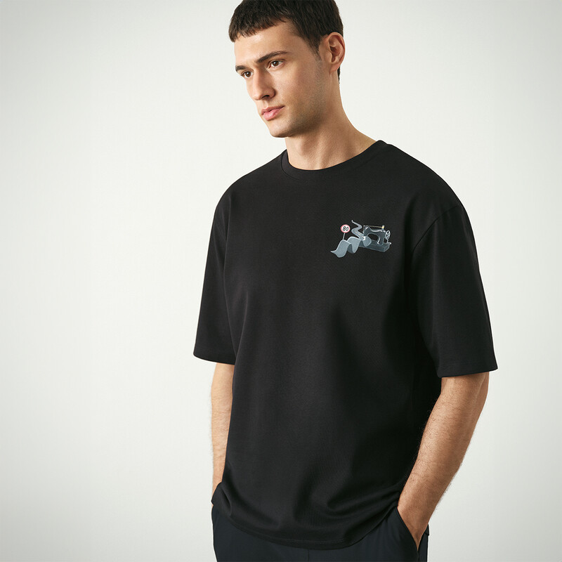 O Yaka Yol Tasarım Siyah Tişört - SARAR