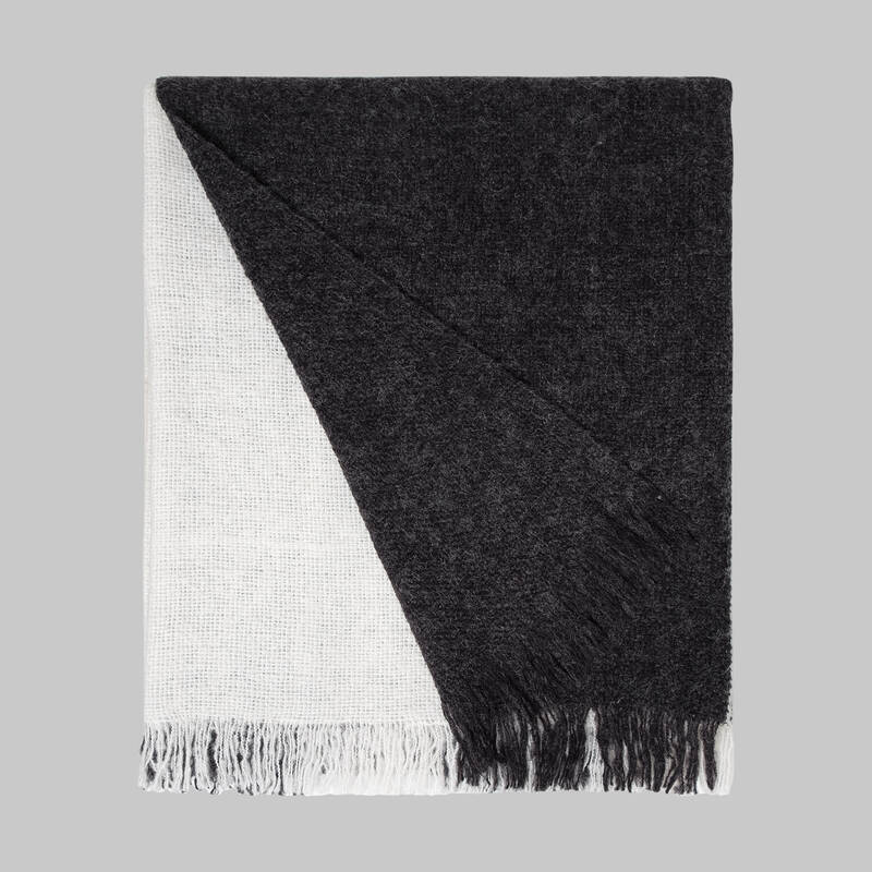 Roxie Siyah Throw - 1