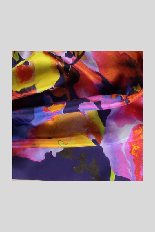 Çiçek Desenli Twill Mor İpek Eşarp - SARAR