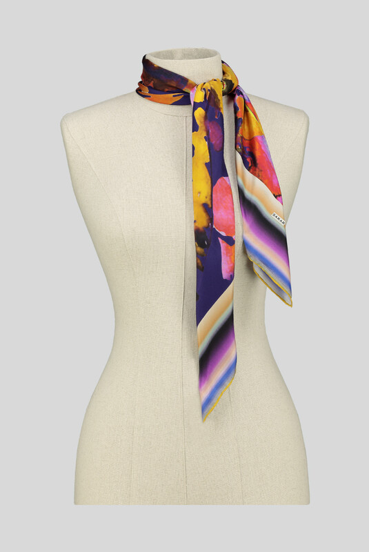 Çiçek Desenli Twill Mor İpek Eşarp - SARAR