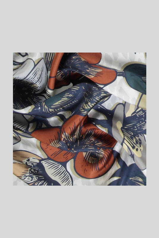 Çiçek Desenli Yeşil Twill İpek Eşarp - 2