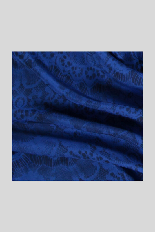 Dantel Desenli Twill Mavi İpek Eşarp - SARAR
