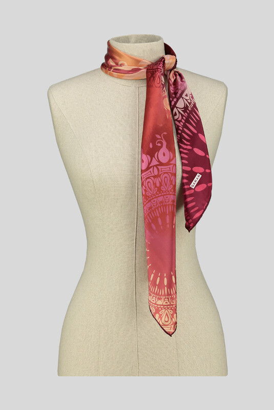 Etnik Desenli Pudra Saten İpek Eşarp - SARAR