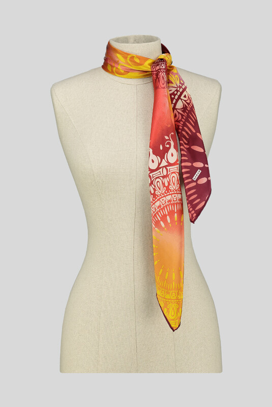 Etnik Desenli Sarı Saten İpek Eşarp - SARAR