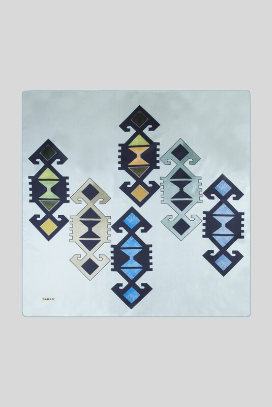 Etnik Desenli Twill Açık Gri İpek Eşarp 