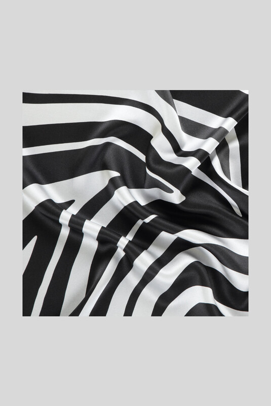 Geometrik Desenli Saten Lacivert İpek Eşarp - SARAR