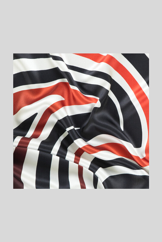 Geometrik Desenli Saten Siyah İpek Eşarp - SARAR