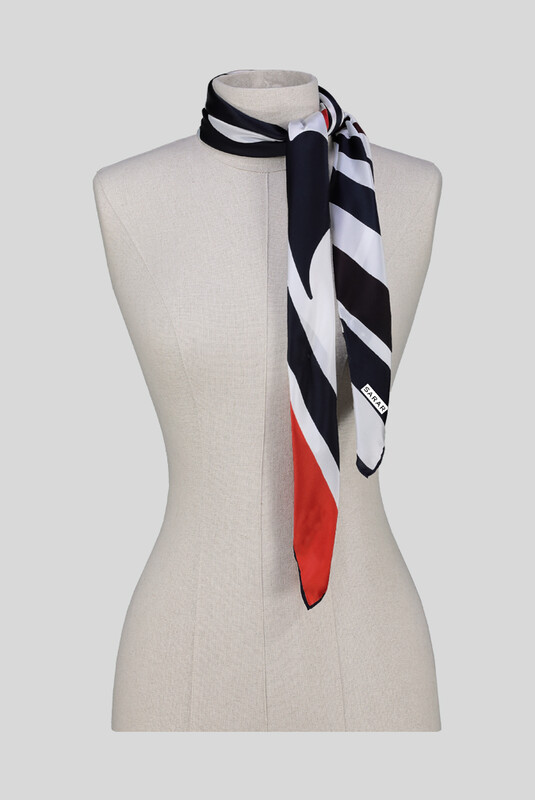 Geometrik Desenli Saten Siyah İpek Eşarp - SARAR