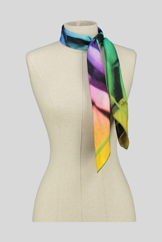 Geometrik Desenli Twill Yeşil İpek Eşarp - SARAR