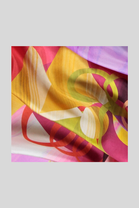 Geometrik Desenli Açık Yeşil Twill İpek Eşarp - SARAR