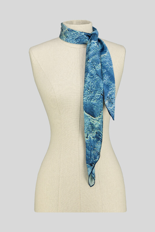Mermer Desenli Mavi Saten İpek Eşarp - SARAR