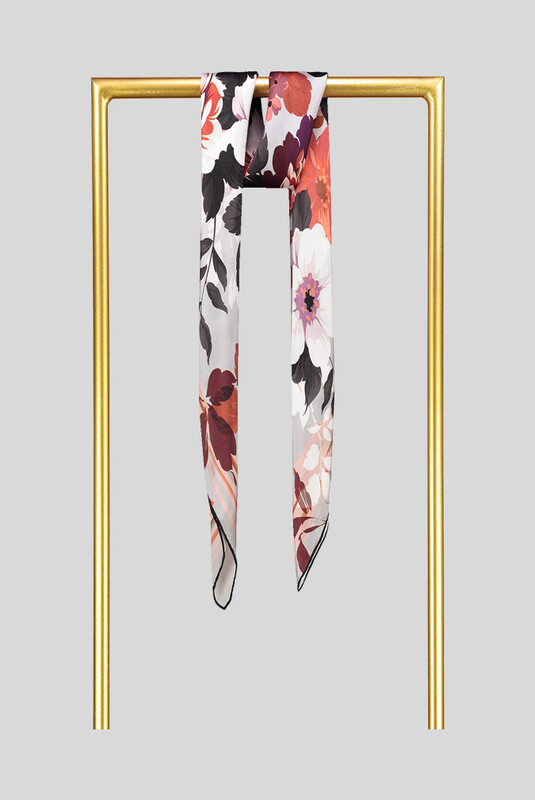 Sura Çiçekli Somon Rengi İpek Eşarp - SARAR