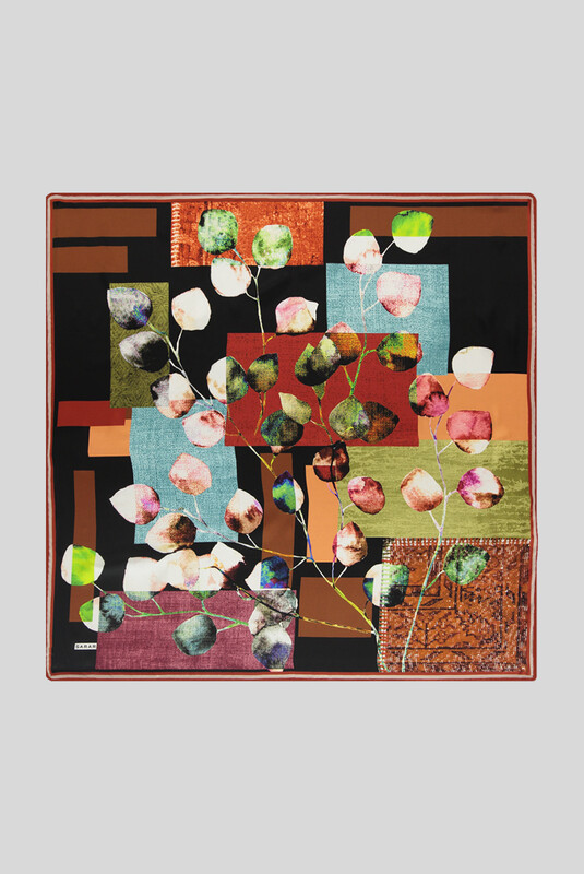 Sura Siyah Desenli İpek Eşarp - SARAR