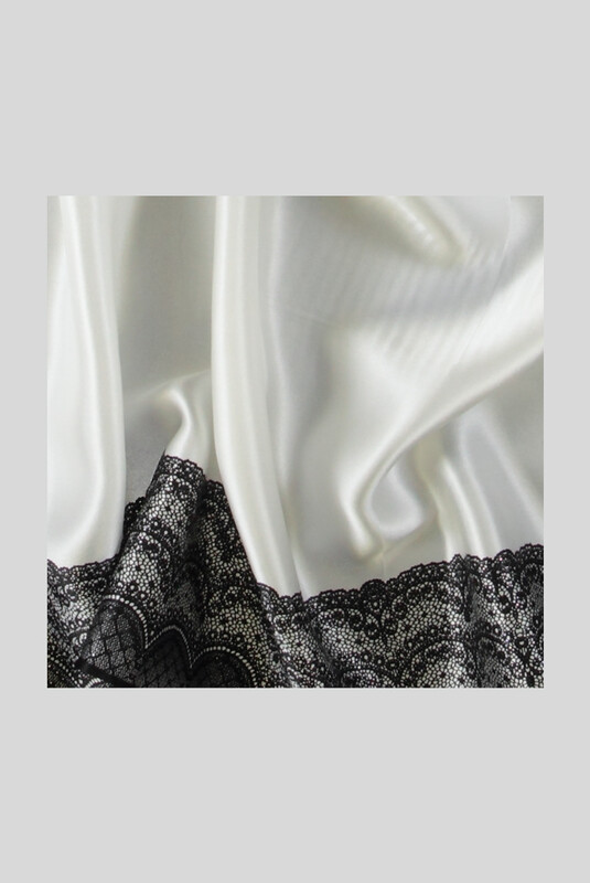 Varaklı Geometrik Desenli Beyaz Saten İpek Eşarp - SARAR