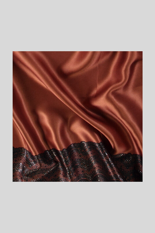 Varaklı Geometrik Desenli Taba Saten İpek Eşarp - SARAR