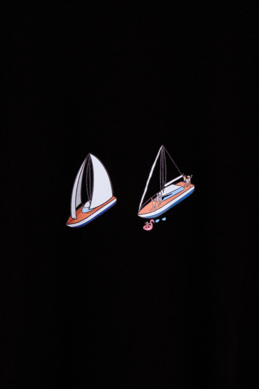 Vitus Yelken Desenli Siyah Tişört - SARAR